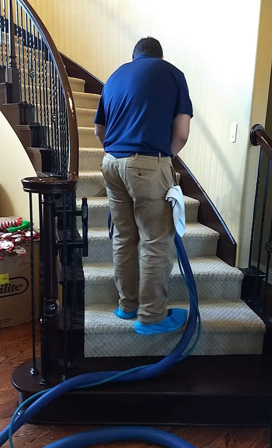 Professional carpet cleaning by Wizard Carpet Care in Rogers, Arkansas